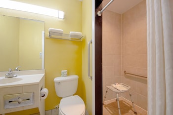 Room, 2 Queen Beds, Accessible, Non Smoking