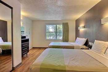 Standard Room, 2 Double Beds, Non Smoking