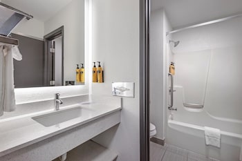Standard Room, 2 Queen Beds, Non Smoking, Refrigerator & Microwave