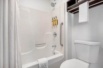 Suite, 1 Queen Bed, Non Smoking, Refrigerator & Microwave (with Sofabed)