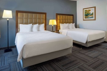 Room, 2 Queen Beds, Non Smoking