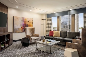 Penthouse Suite, 1 King Bed with Fireplace (Water View)