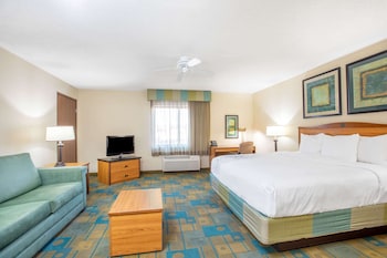 Suite, 1 Bedroom, Non Smoking (Limited View)