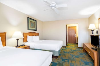 Deluxe Room, 2 Double Beds, Non Smoking