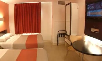 Standard Room, 2 Double Beds, Non Smoking