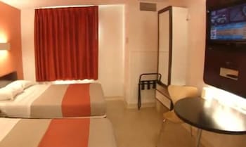 Standard Room, 2 Double Beds, Non Smoking