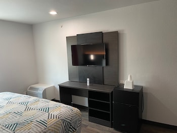 Standard Room, 1 King Bed, Non Smoking