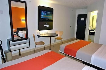 Standard Room, 2 Double Beds, Non Smoking