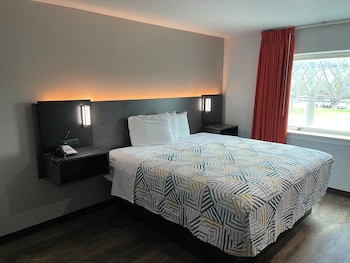 Standard Room, 1 King Bed, Non Smoking