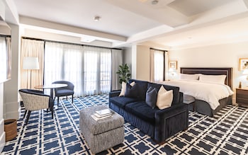 Courtyard King Suite, Balcony