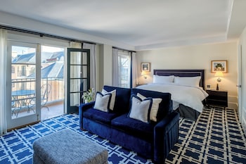 Courtyard King Suite, Balcony