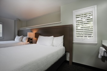 Executive 2 Queen Suite