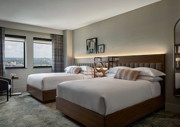Classic Room, 2 Queen Beds, Club Lounge Access