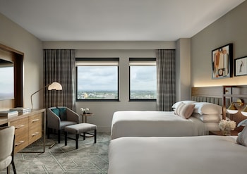 Classic Room, 2 Queen Beds, Club Lounge Access