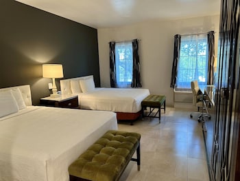 Premier Room, 2 Queen Beds, Non Smoking