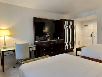Premier Room, 2 Queen Beds, Non Smoking