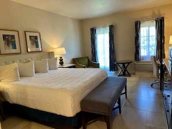 Premier Room, 1 King Bed, Non Smoking
