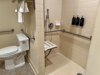 Room, 2 Queen Beds, Accessible, Non Smoking (Mobility/hearing, Roll-in Shower)