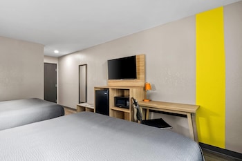 Room, 2 Queen Beds, Non Smoking
