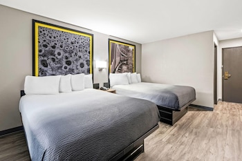Room, 2 Queen Beds, Non Smoking (Pet Friendly)