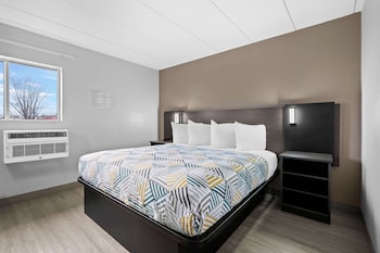 Standard Room, 1 King Bed, Non Smoking