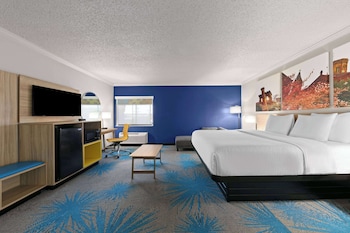 Studio Suite, 1 King Bed, Non Smoking