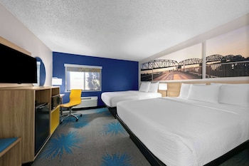 Room, 2 Queen Beds, Accessible, Non Smoking (Mobility, Tub w/ Grab Bars)
