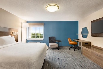 Standard Room, 1 King Bed (Extra Floor Space)