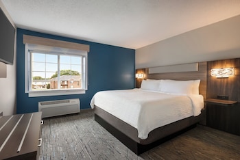 Standard Room, 1 Queen Bed, Accessible Bathtub (Communications, Mobility)