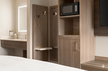 Standard Room, 1 King Bed (Extra Floor Space)