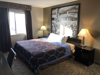Standard Room, 1 King Bed
