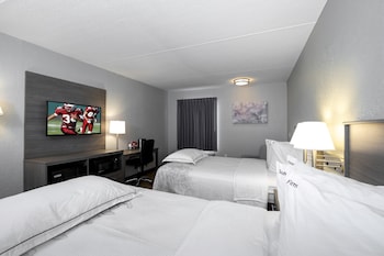 Premium Room, 2 Double Beds (Upgraded Bedding & Snack, Smoke Free)