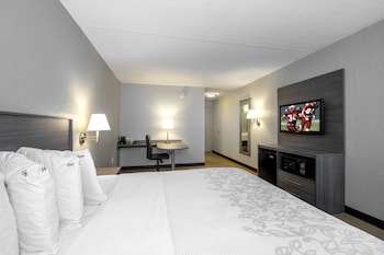 Superior Room, 1 King Bed (Smoke Free)