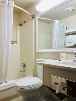 Room, 1 King Bed, Non Smoking, Ground Floor