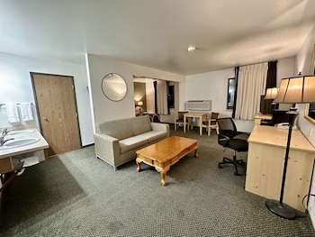 Suite, 1 King Bed, Non Smoking