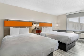 Standard Room, 2 Queen Beds, Non Smoking
