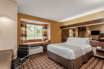 Standard Room, 1 Queen Bed