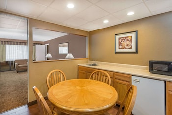 Suite, 2 Bedrooms, Non Smoking
