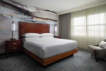 1 Bedroom Presidential Suite 1 King, Separate Living Room Sofa Bed