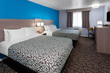 Suite, 2 Queen Beds, Non Smoking