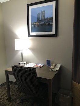 Standard Single Room, 1 Queen Bed, Accessible