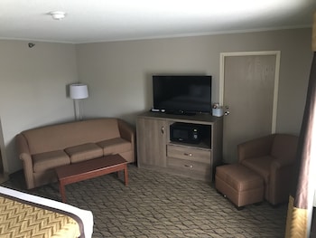 Deluxe Studio Suite, 1 King Bed with Sofa bed