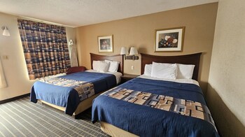 Room, 2 Queen Beds, Non Smoking