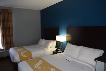 Suite, 2 Queen Bed with Sofabed, Non Smoking (2 Person Sofa Bed)