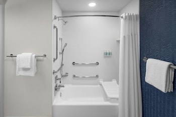 Room, 2 Queen Beds (Hearing Accessible)