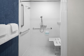Room, 1 King Bed (Hearing Accessible)