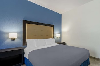 Room, 2 Queen Beds, Non Smoking