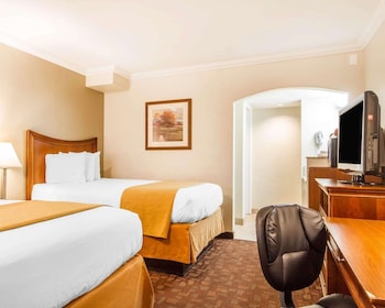 Double Room, 2 Double Beds, Non Smoking