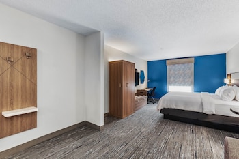 Standard Room, 1 King Bed (Extra Floor Space)