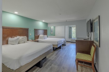 Room, Non Smoking (2 King Beds with Sofa Bed)